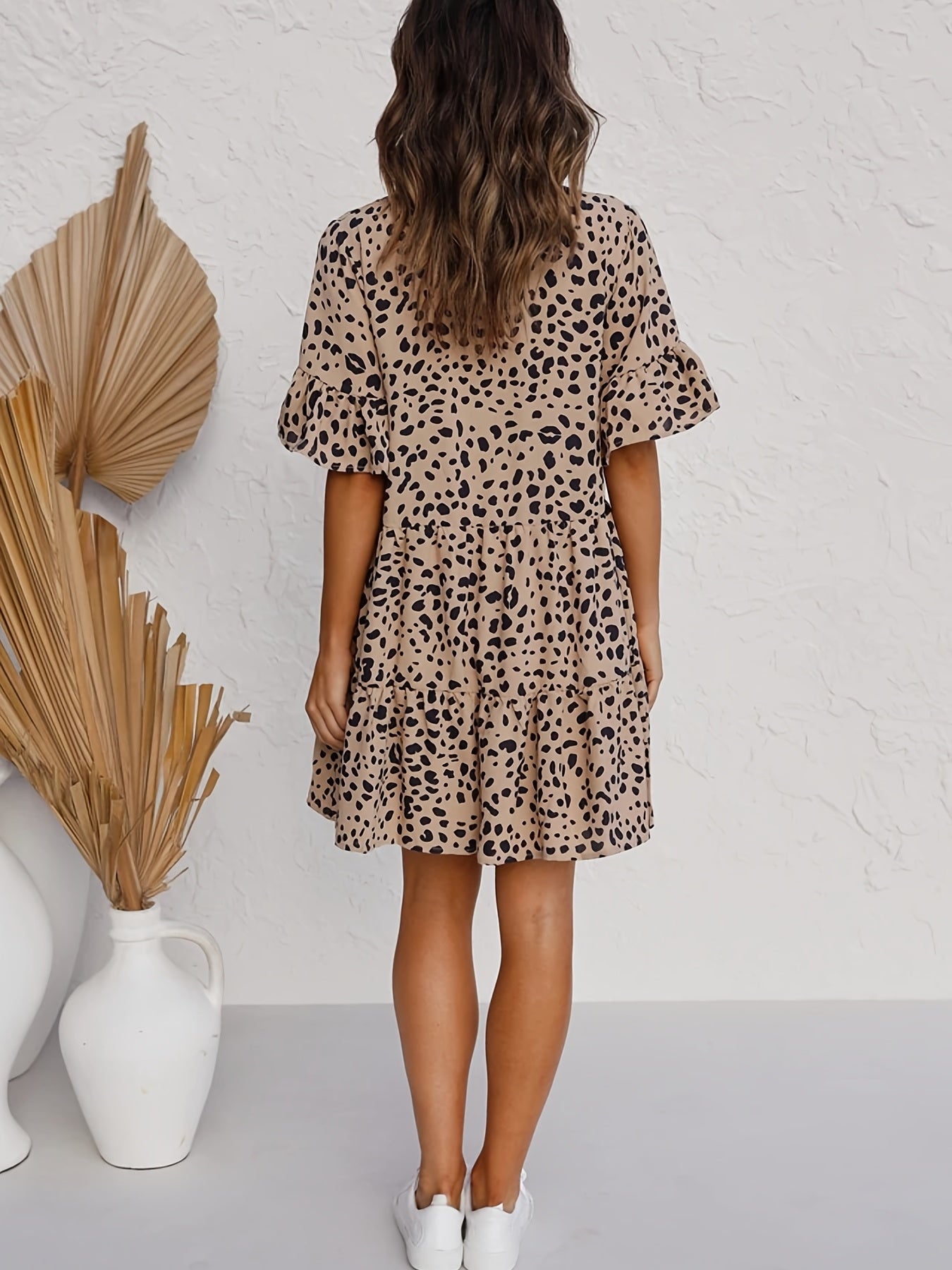 Lagdelt kjole med leopardprint
