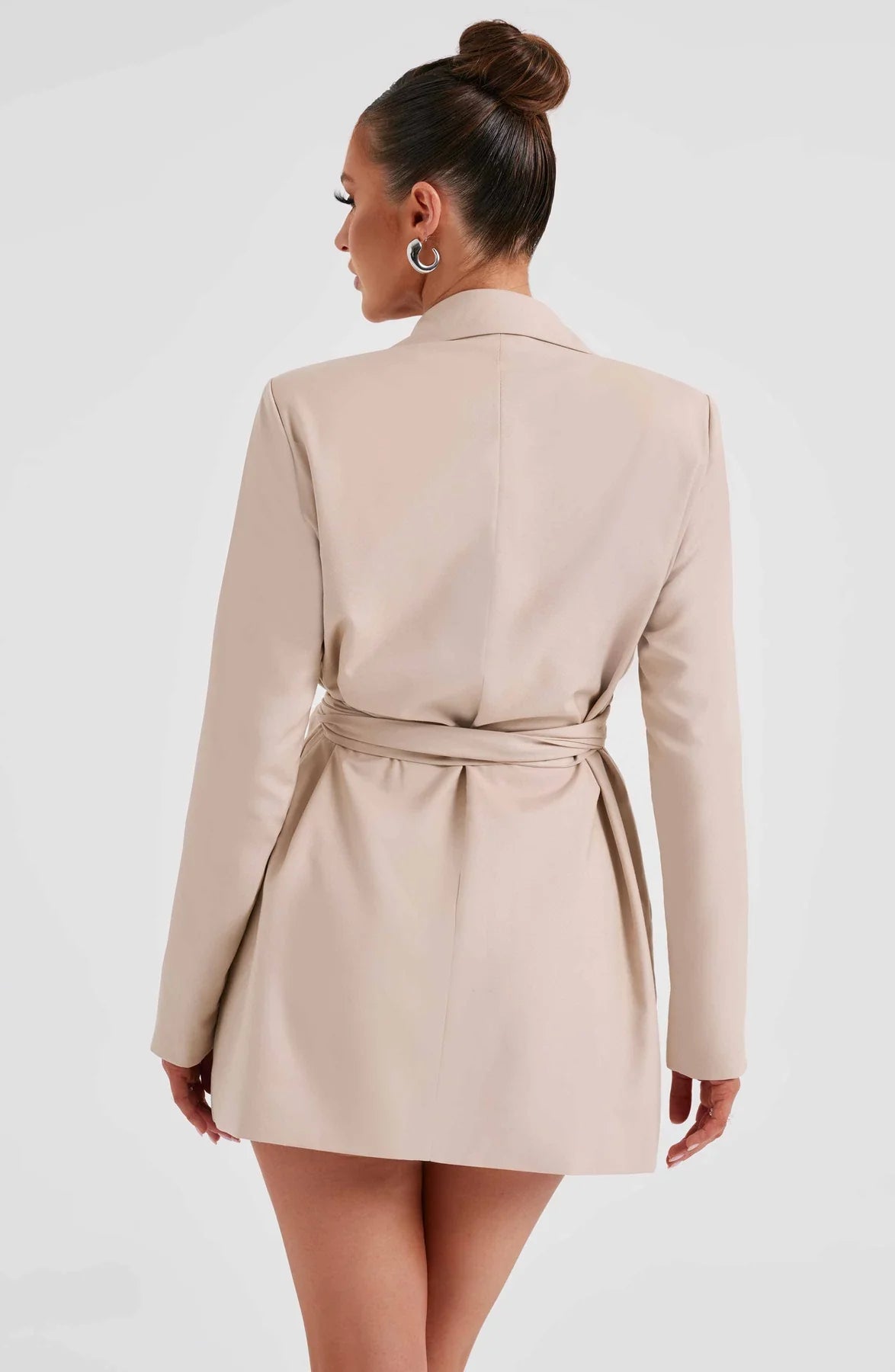 Elegant jakkesætskjole