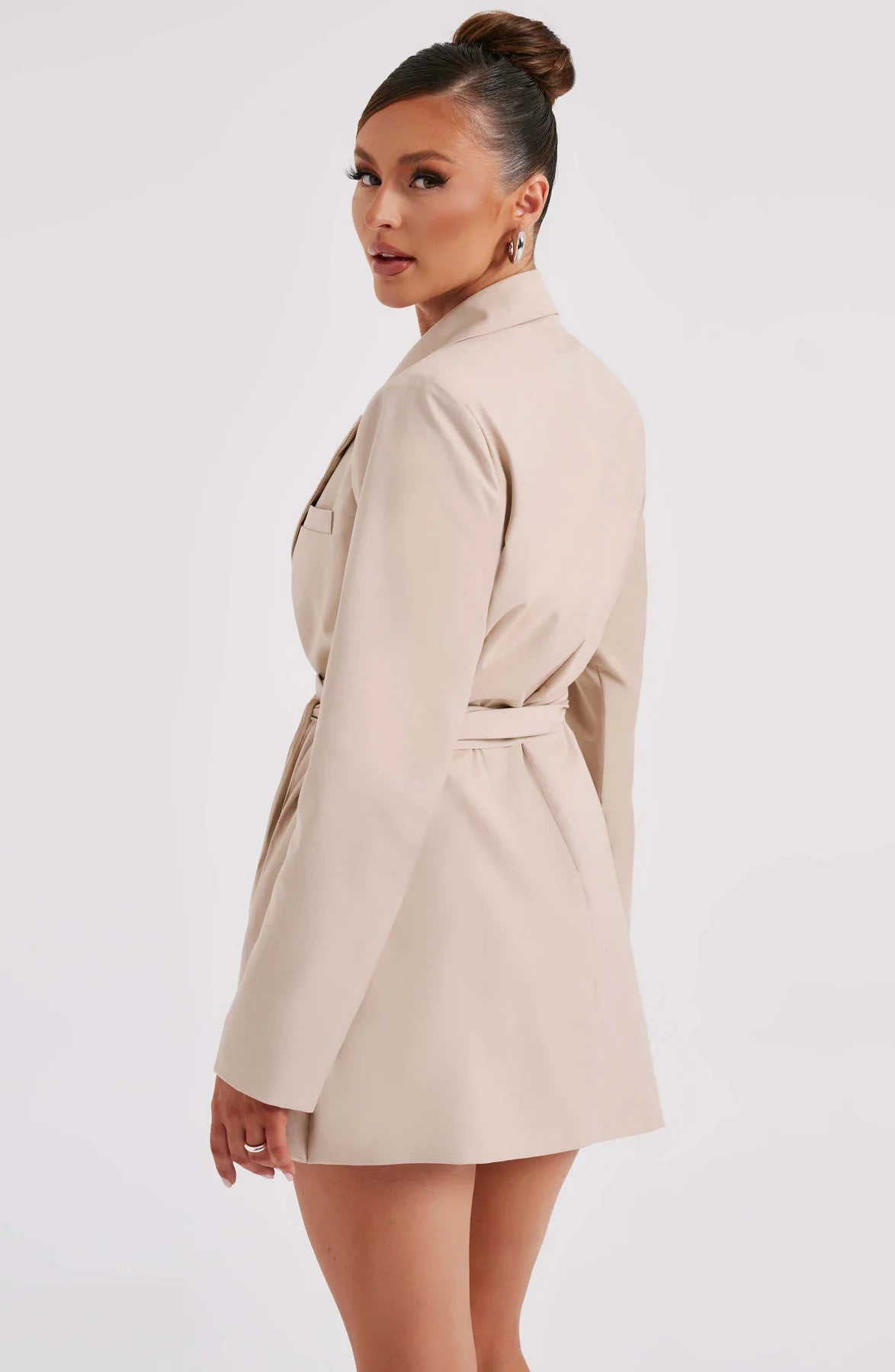 Elegant jakkesætskjole