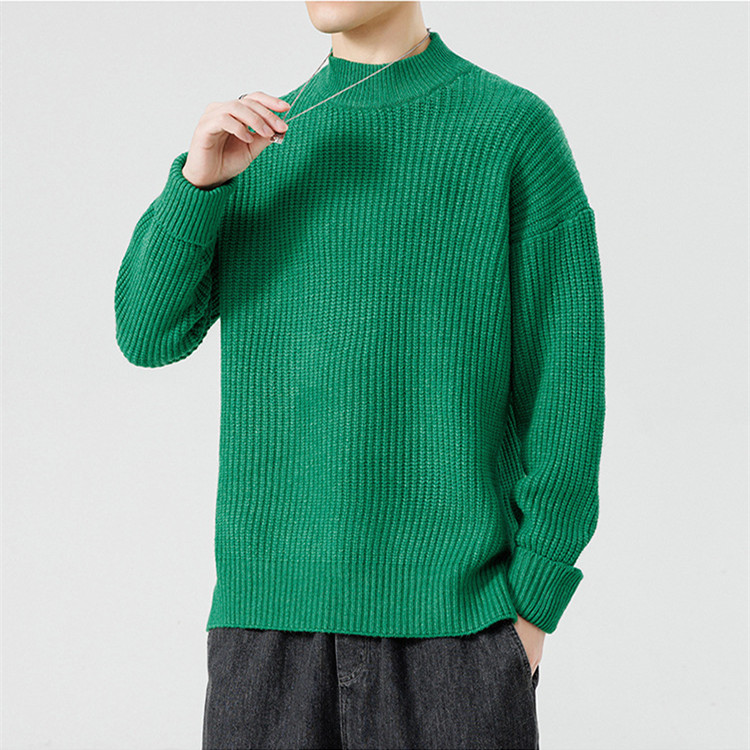 Strikket sweater med høj krave
