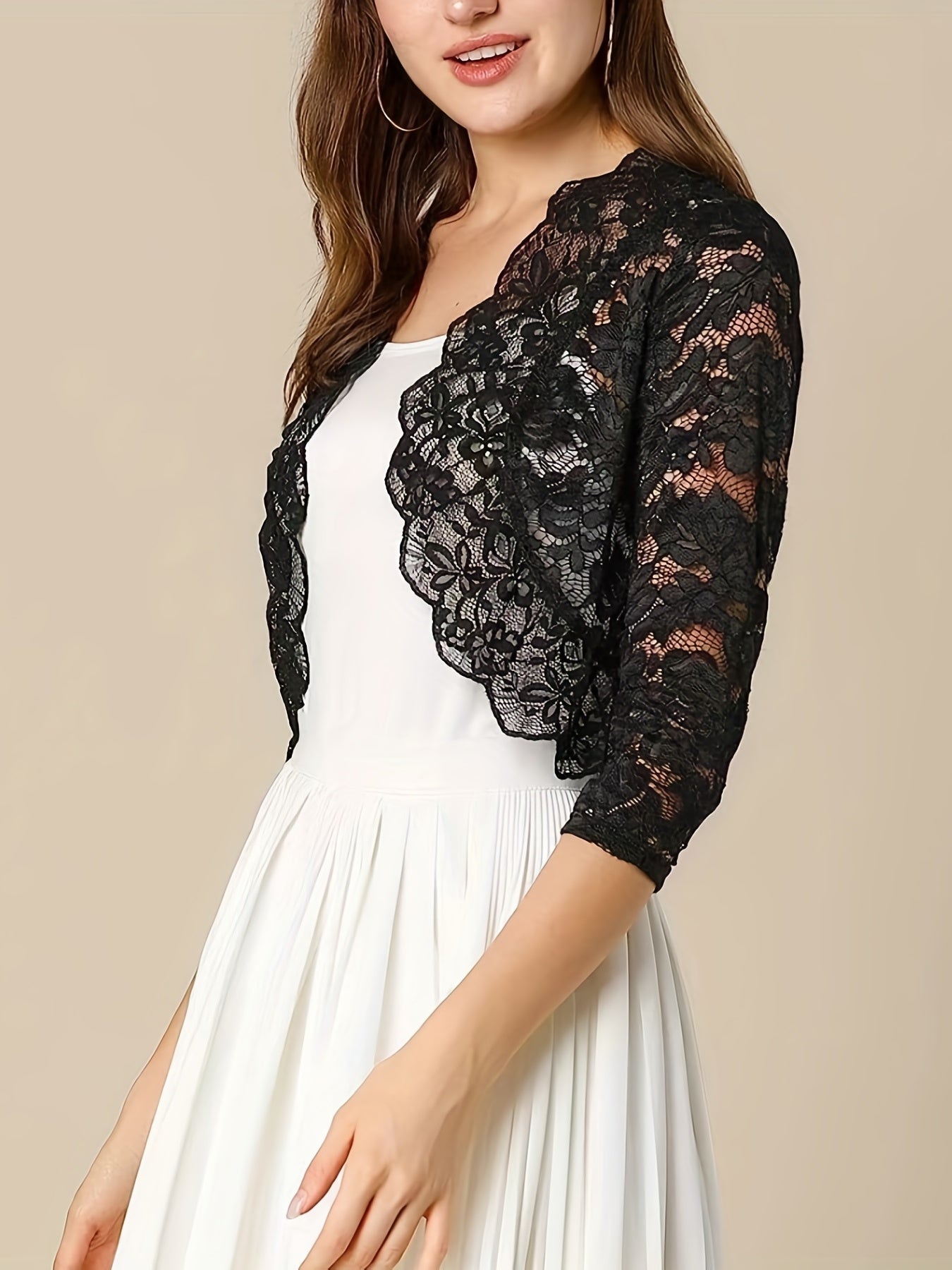 Halvgennemsigtig cropped cardigan med blomstrede blonder
