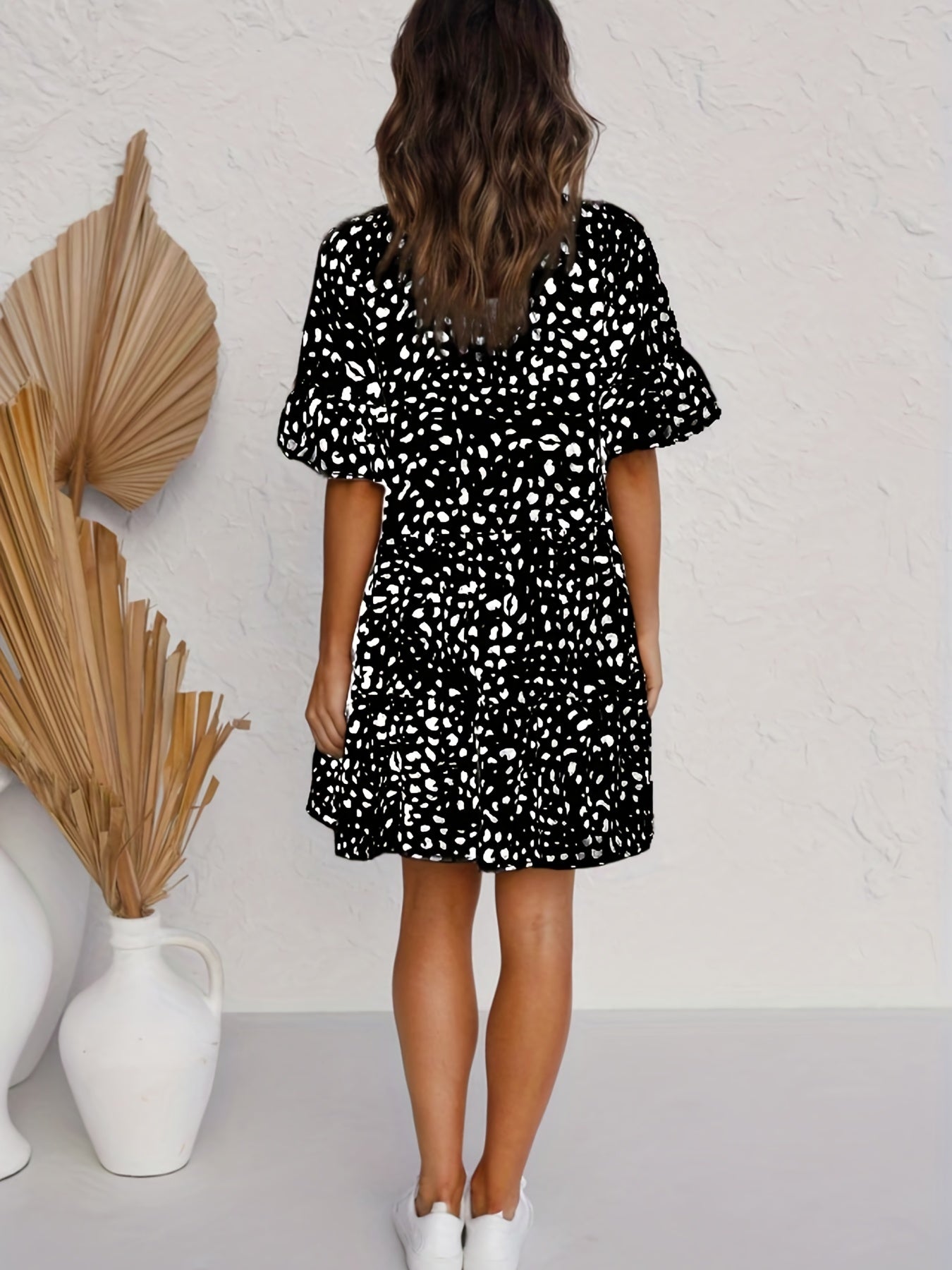 Lagdelt kjole med leopardprint