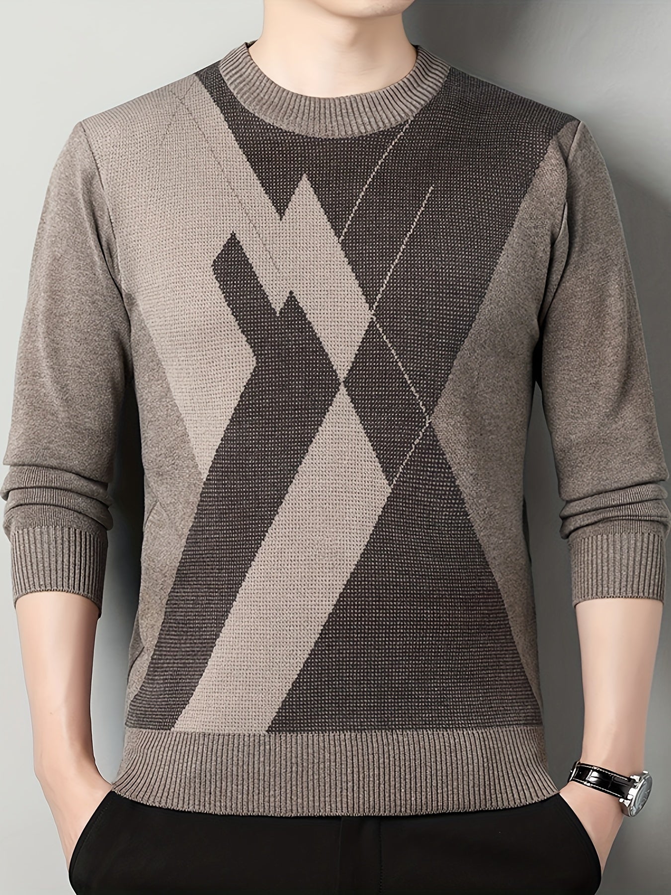 Strikket slim sweater med geometrisk mønster