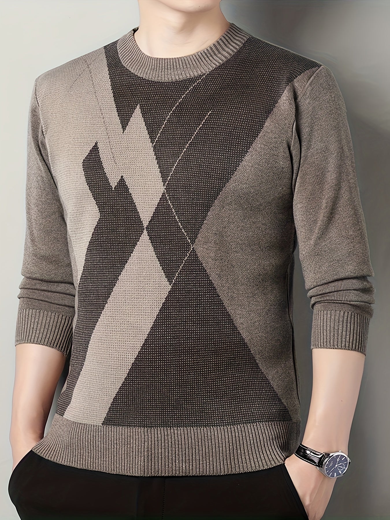 Strikket slim sweater med geometrisk mønster